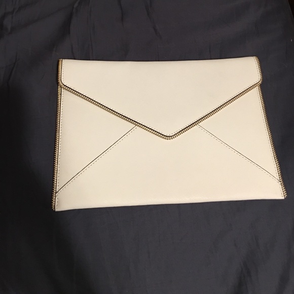 Rebecca Minkoff Handbags - NWOT Rebecca Minkoff 'Leo' Clutch