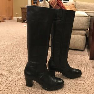 Brand new Robert Zur black leather tall boots