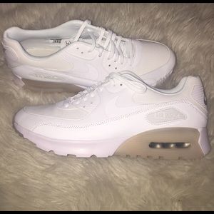 Nike Air Max 90 Ultra Essential