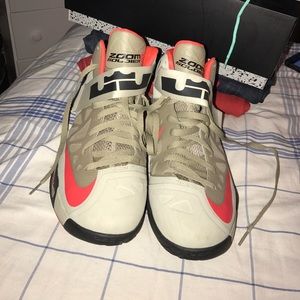 Lebron zoom soldier 6