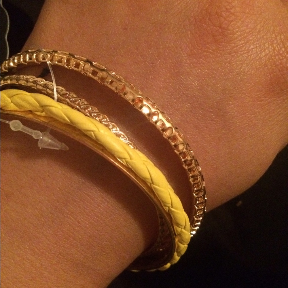(4 for $20) brand new yellow & gold toned bangles