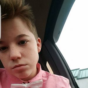 Meet your Posher, Devin