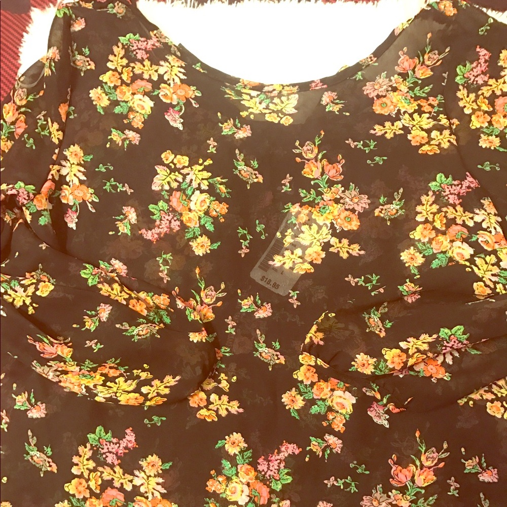 New with tags floral sheer top