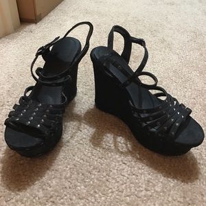 Xhilaration black suede strappy wedges