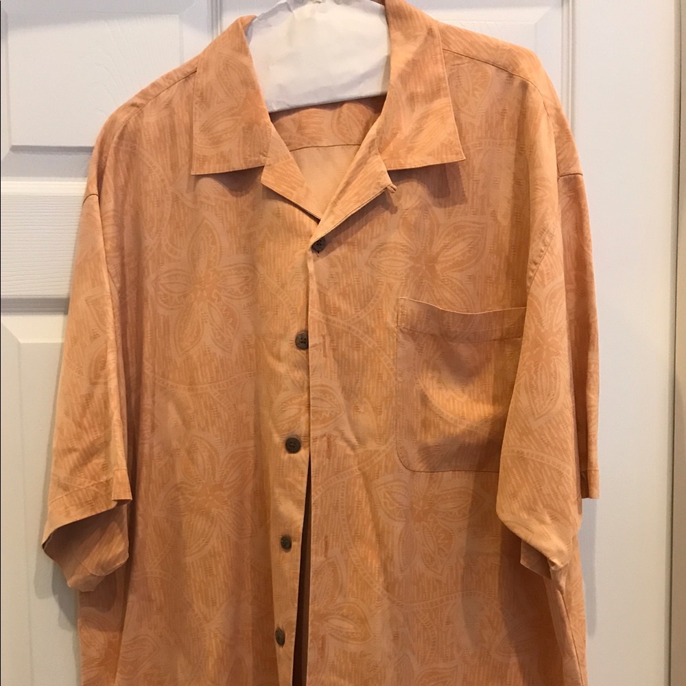 Tommy Bahama Casual Button Down Shirt