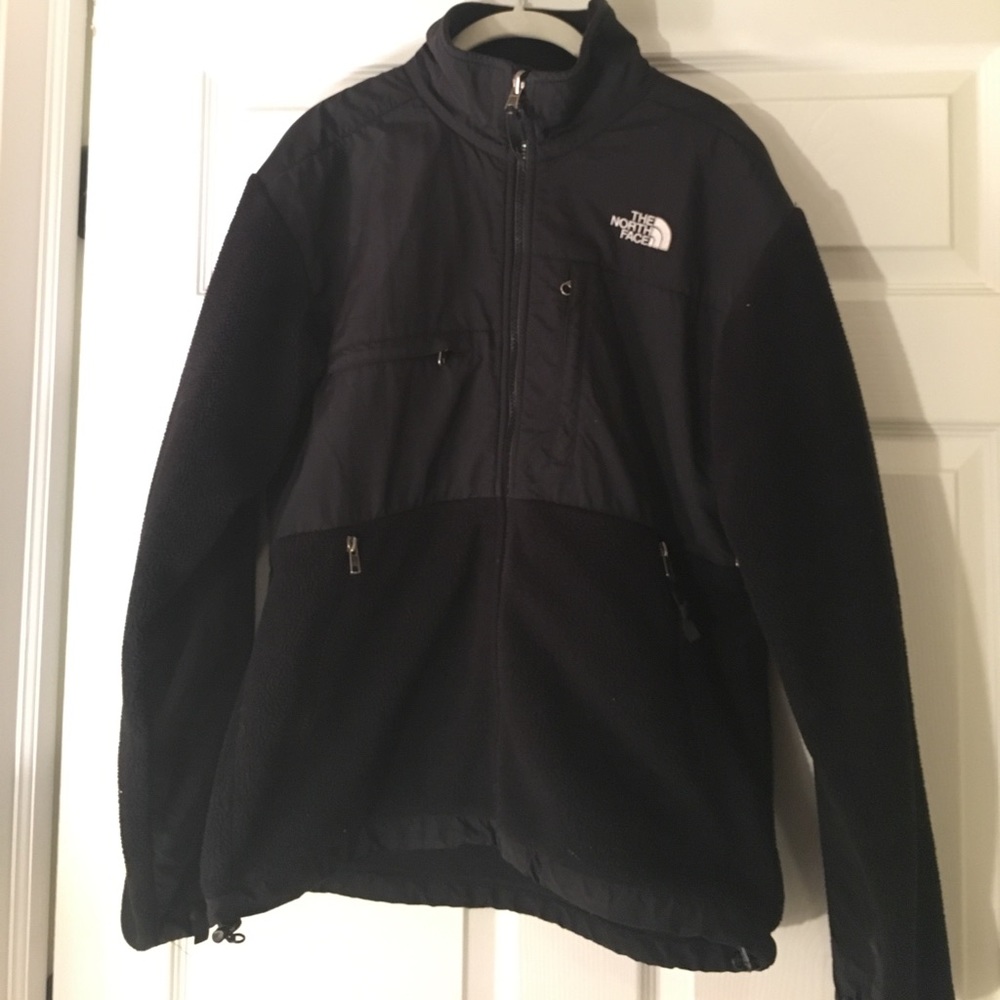 Black Men's small north face coat