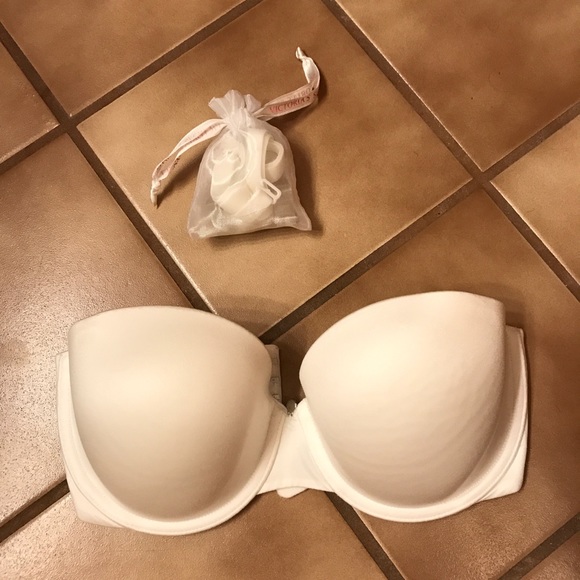 Strapless Multi-way Bra by Victoria's Secret - Picture 1 of 5