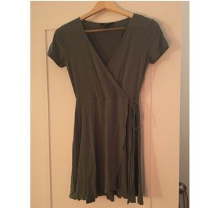 FOREVER 21 olive green dress