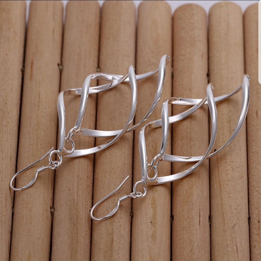 ANY 4 PAIRS FOR $15!   Twist Earrings - Picture 2 of 3