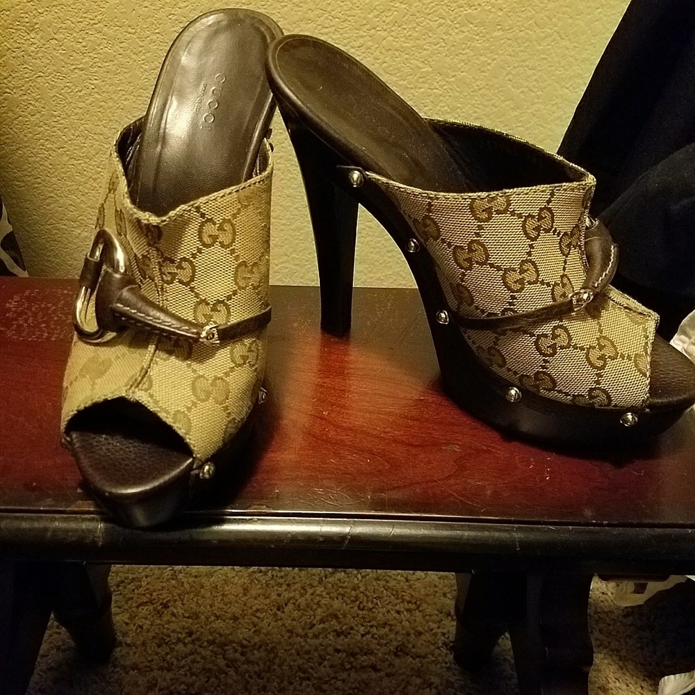 GUCCI HEELS