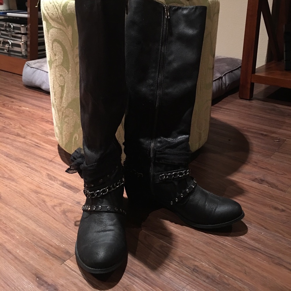 Not Rated boots
