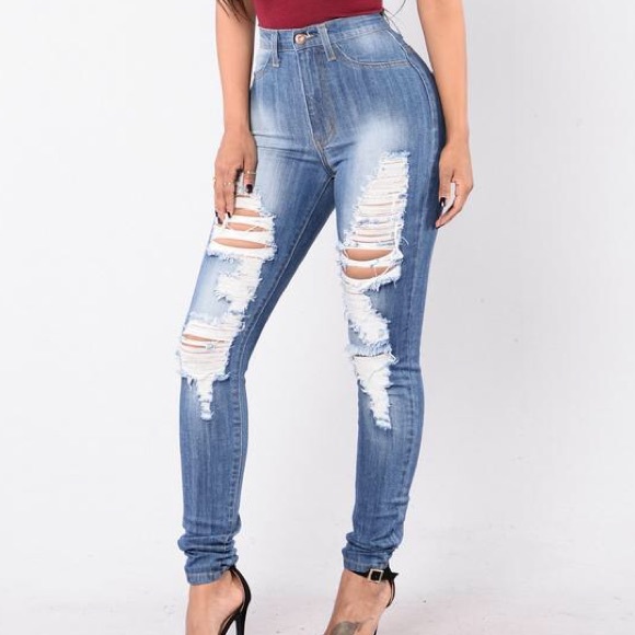 FASHION NOVA FELICITY DISTRESSED JEANS - Picture 2 of 3
