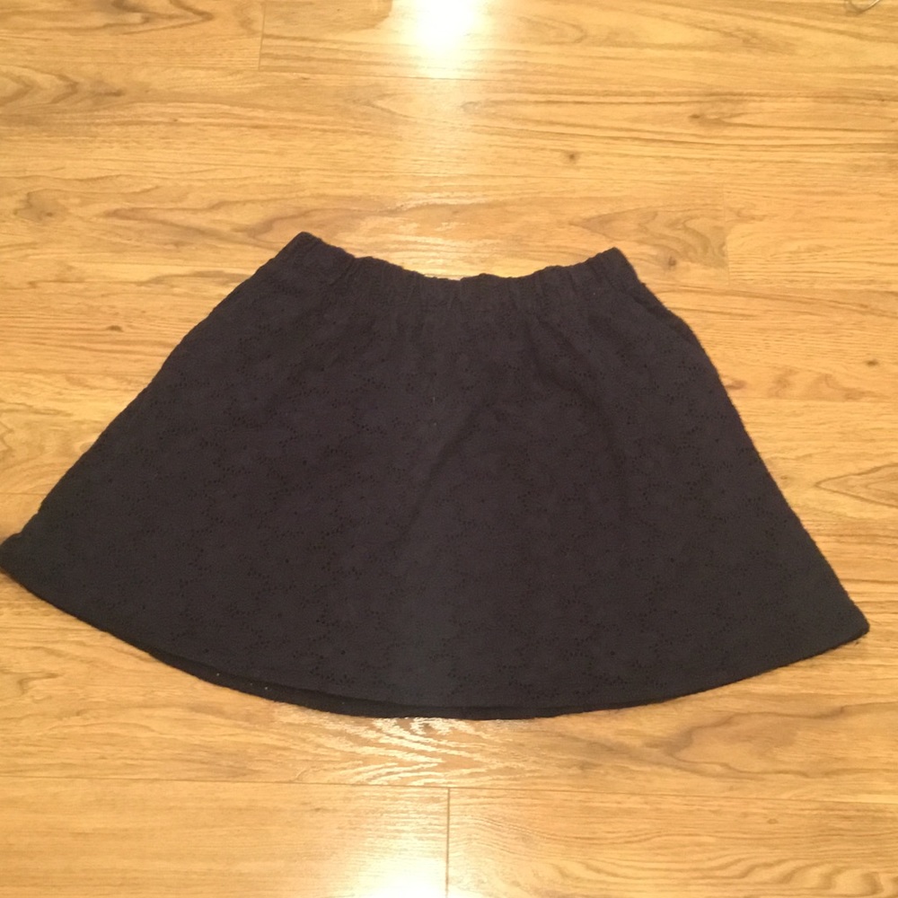 Like new navy skirt size M