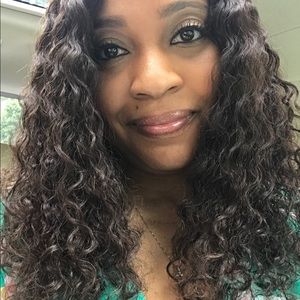 Meet your Posher, Charlene