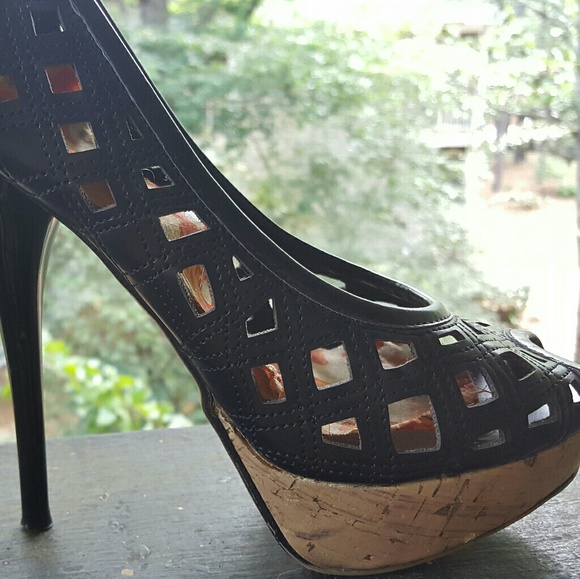 Rue 21 Black Pumps - Picture 4 of 4
