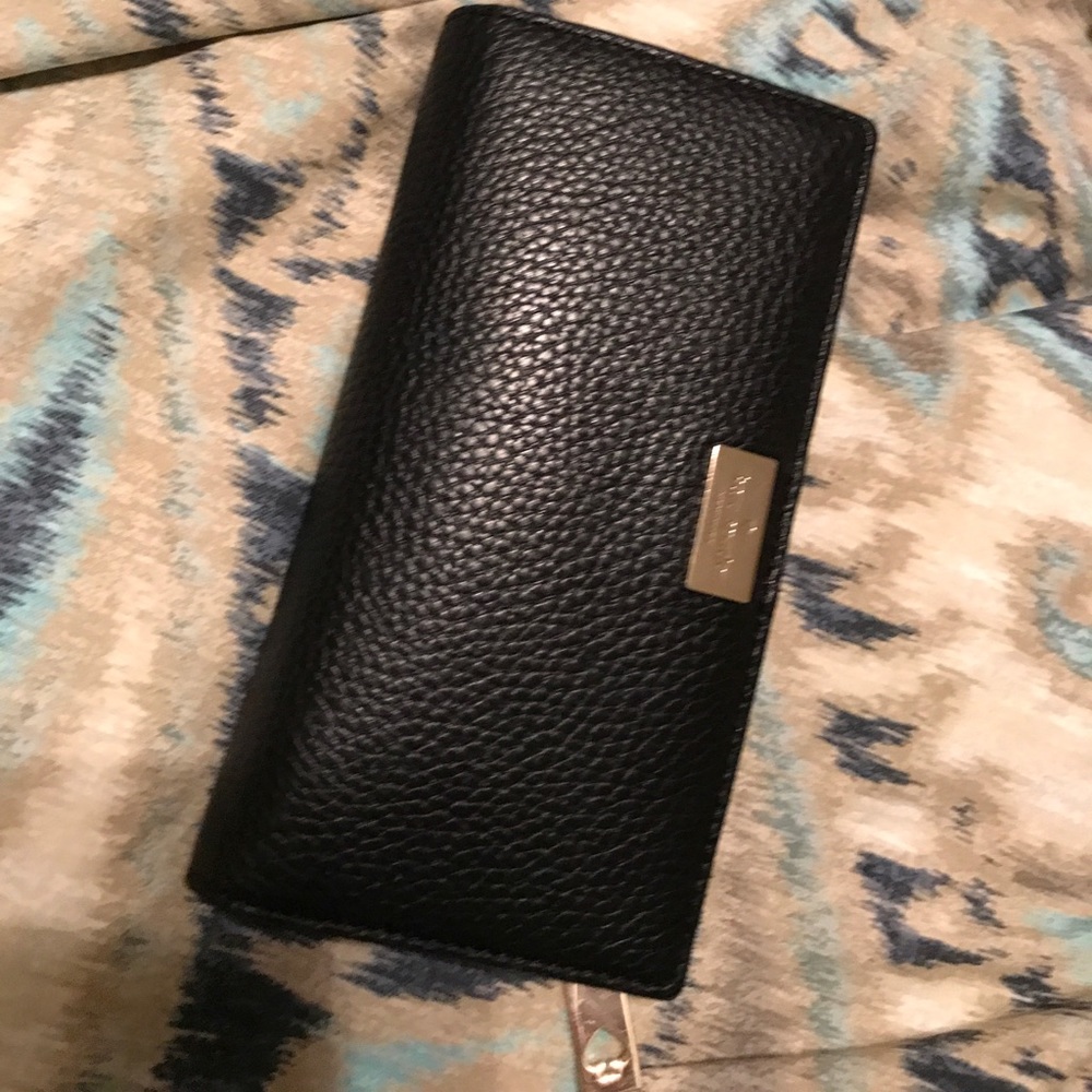 PRICE DROP!!!!! Kate Spade wallet