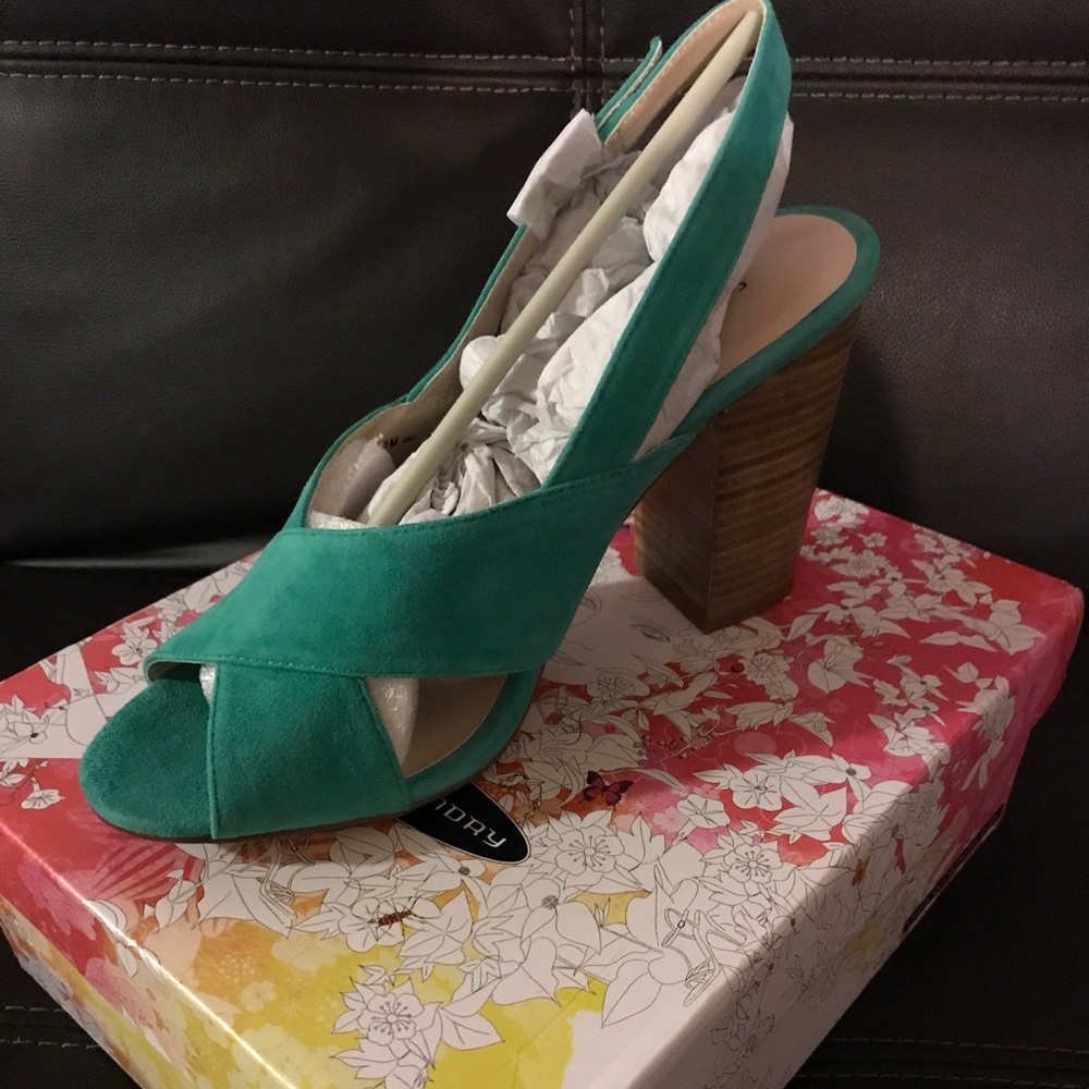 Chinese laundry ballad kid suede 10 US