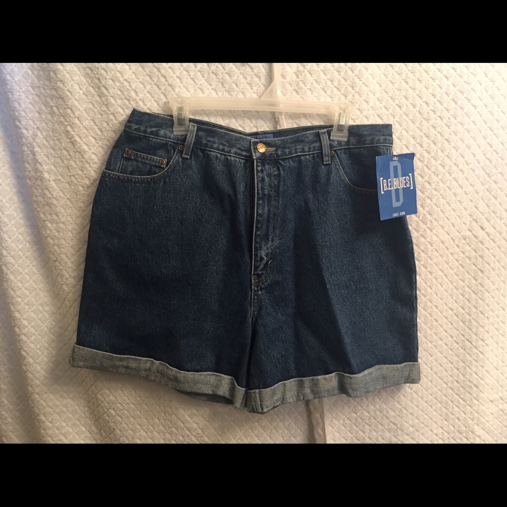 Woman denim shorts