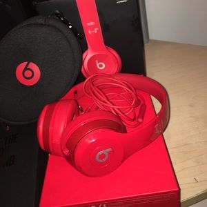 Beats solo 2