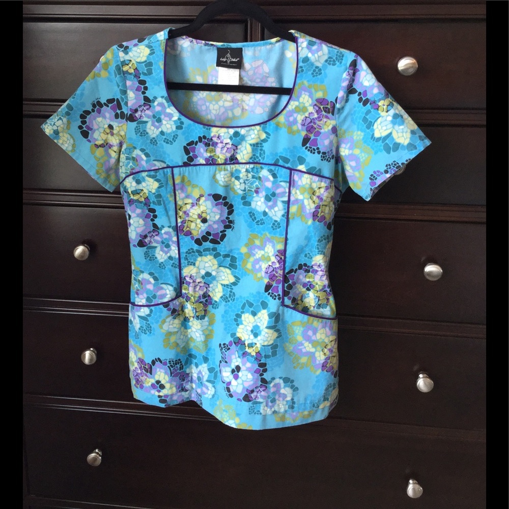 Scrub Top