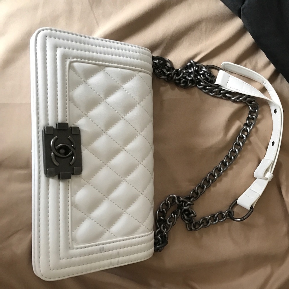CHANEL PURSE
