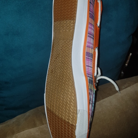 Shoes - Picture 3 of 3