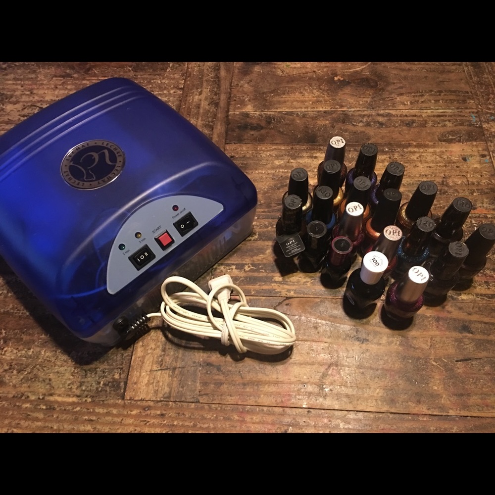 ❌❌SOLD❌❌GLTE36 LeChat Nail UV Lamp & OPI NAIL LOT