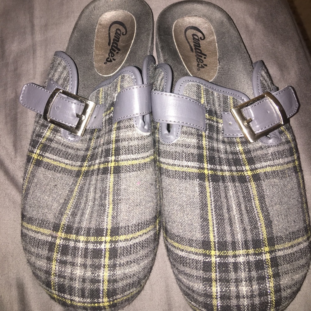 Candies slide on shoes