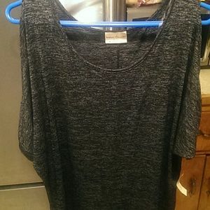 Cold shoulder top