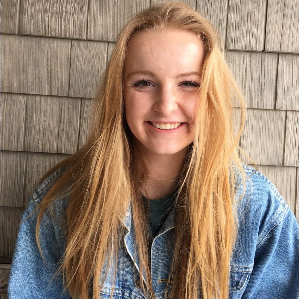 Meet your Posher, Emily