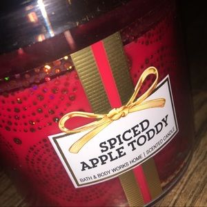 Bath & Body Works Candle