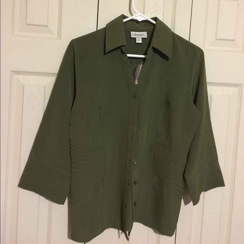 Dressbarn New blouse Nice designs in front