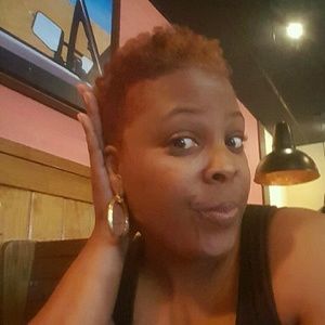 Meet your Posher, Alaina