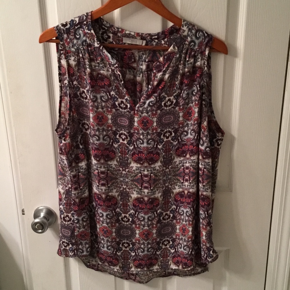 Women's plus size sleeveless blouse 1X