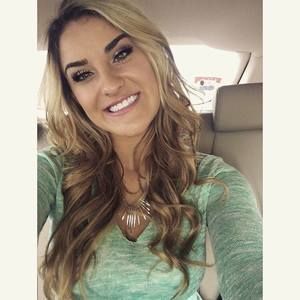 Meet your Posher, Lexi