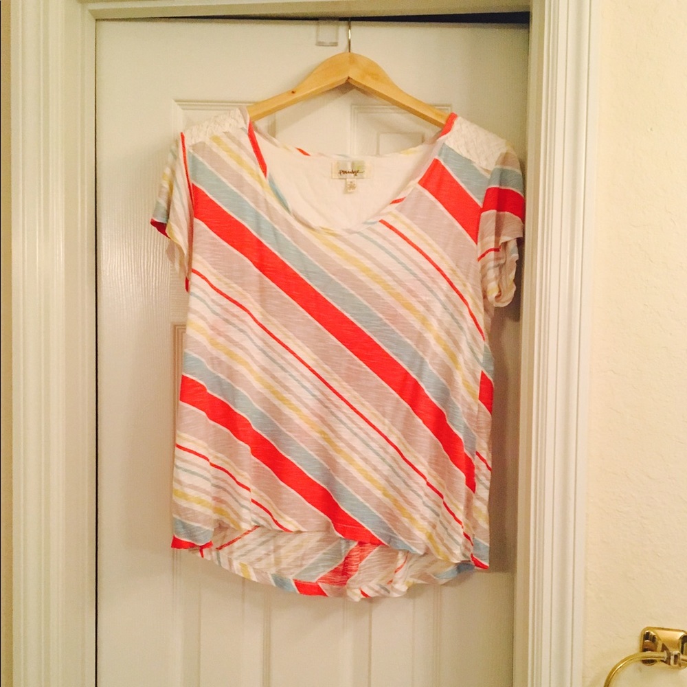 Anthropologie top- stunning weave detail on back.