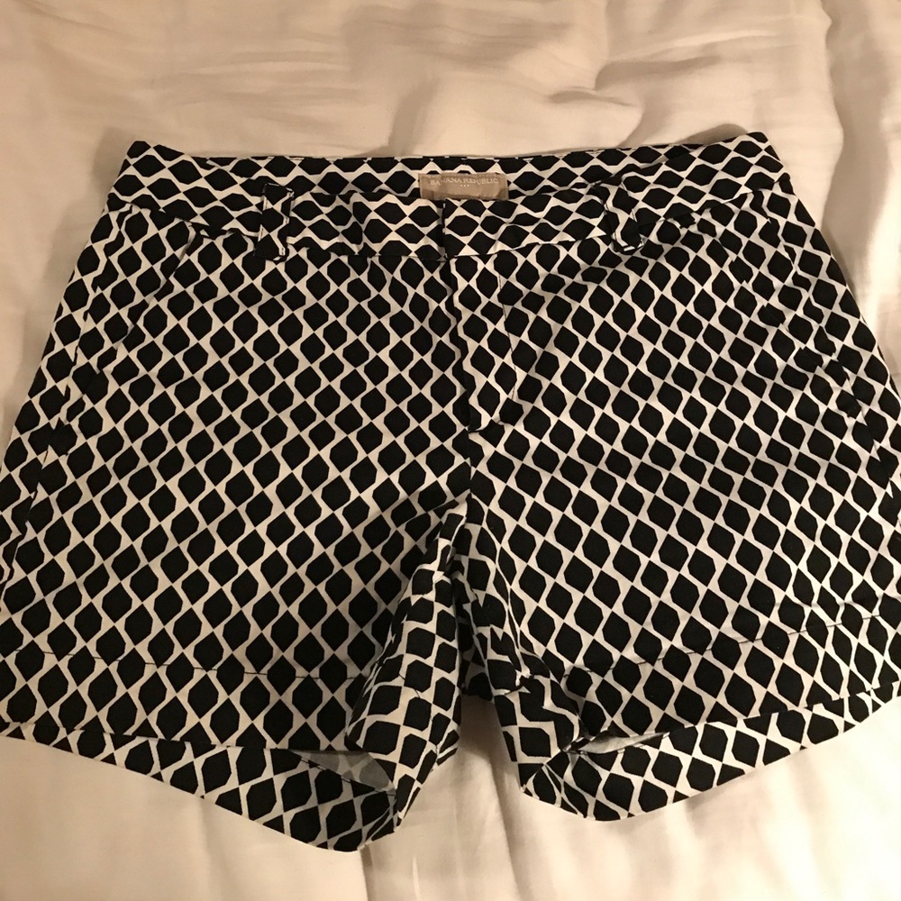 Banana Republic Shorts, Size 6