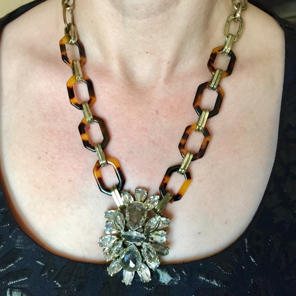 FINAL SALE Tortoise Shell Crystal Pendant Necklace - Picture 7 of 7