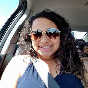 Meet your Posher, Cassandra