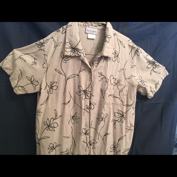 Tan with Black floral print Blouse - Picture 1 of 1