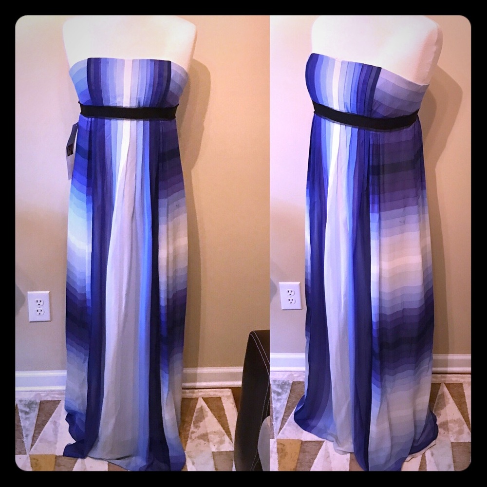 NWT BCBG Sax 5th Ave 100% Silk blue/white dress