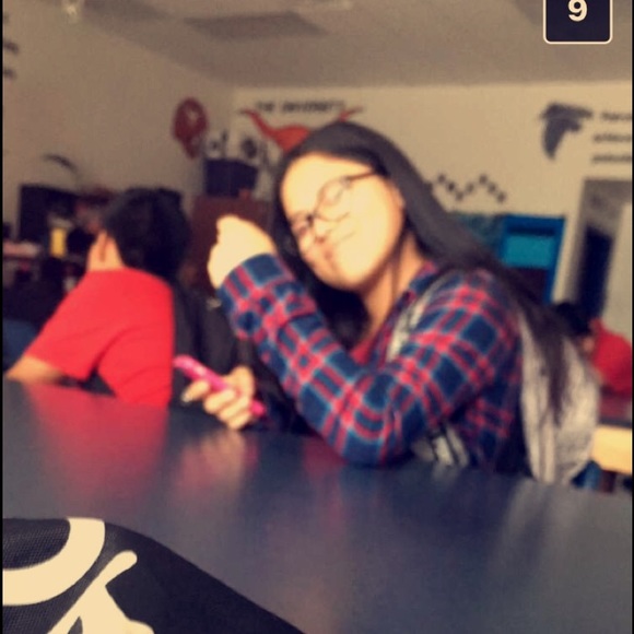 Meet your Posher, Daniela - Picture 1 of 1