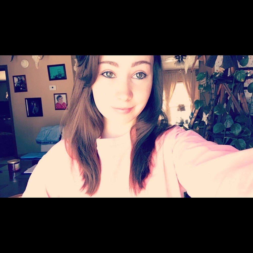 Meet your Posher, Kayla