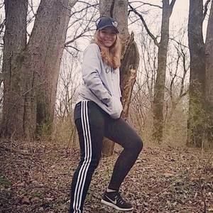 Meet your Posher, Janel