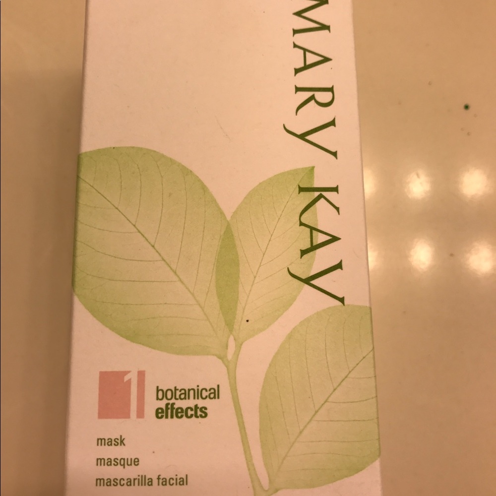 Mary Kay face mask 🌹