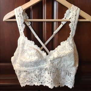 WHITE AERIE BRALETTE🌺