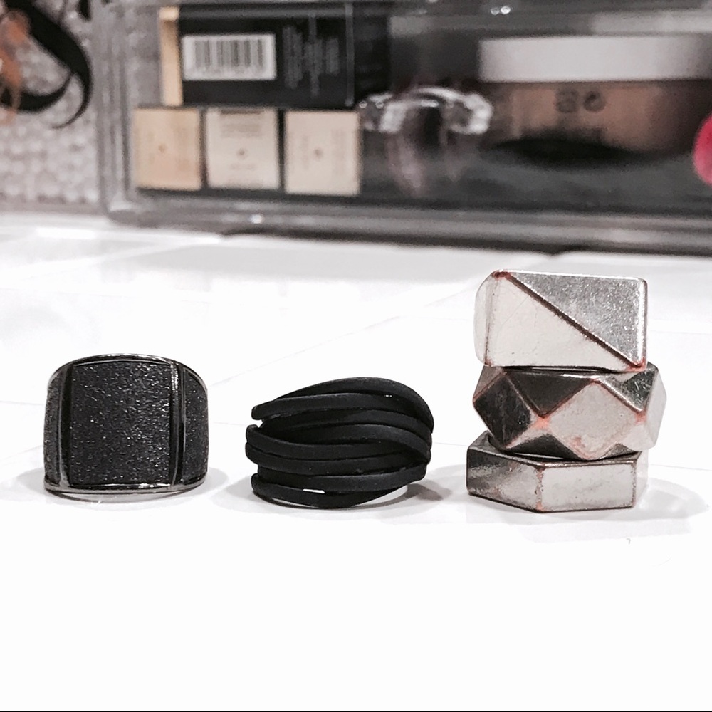 Assorted Rings (Set of 5) - Picture 2 of 4