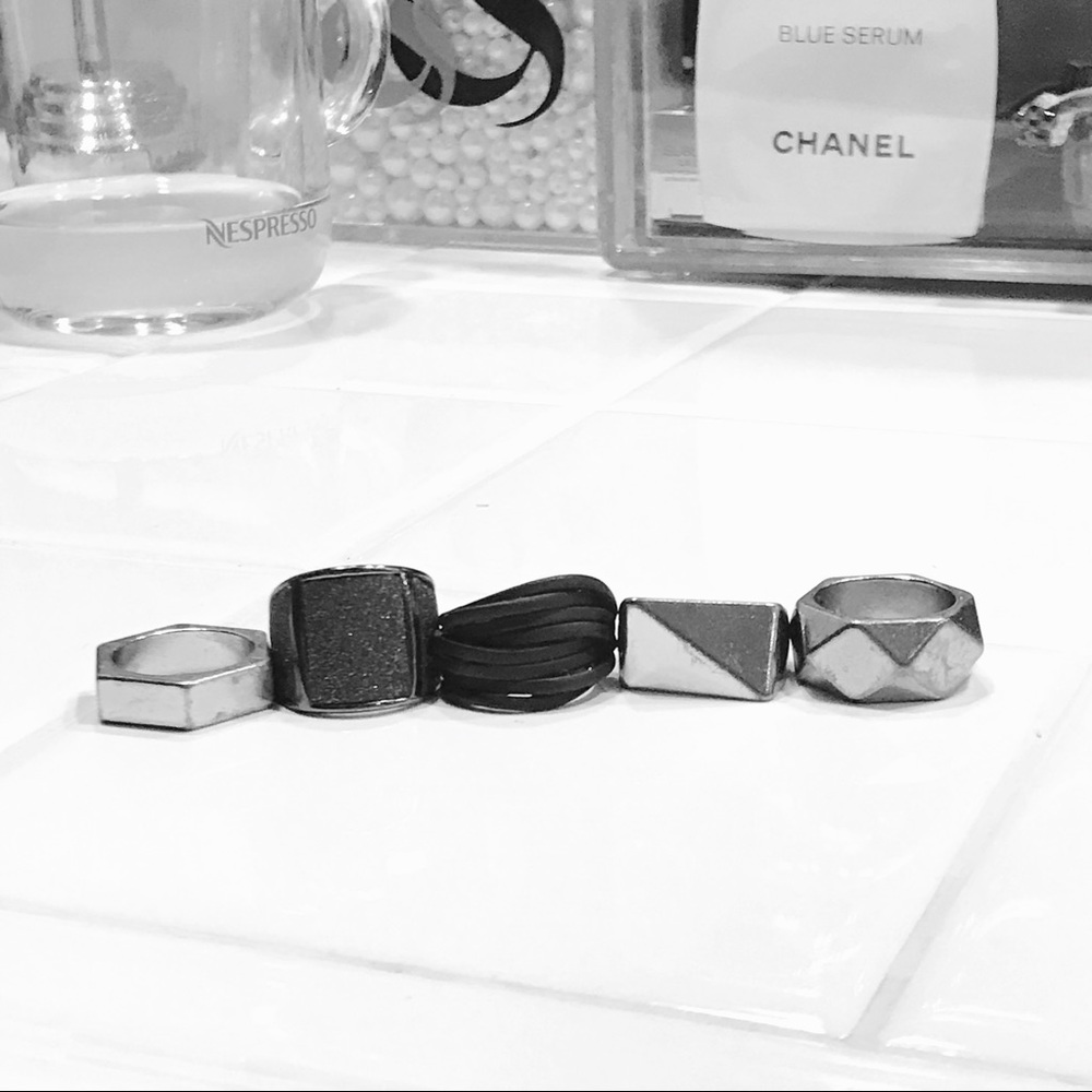 Assorted Rings (Set of 5) - Picture 3 of 4