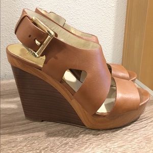 MK wedges