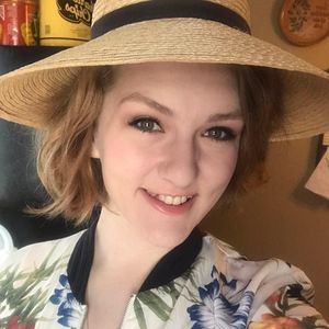 Meet your Posher, Chloe